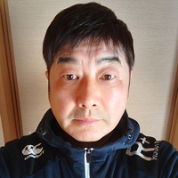 中込智裕
